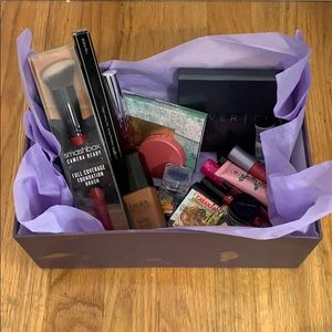 HUGE MAKEUP BUNDLE Tarte, Urban Decay, & more!